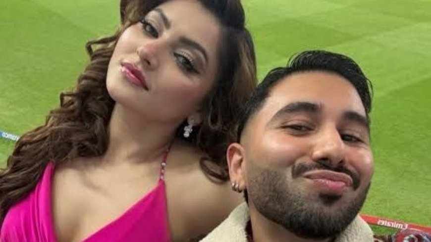 Urvashi Rautela officially called 'First Lady of India' by Kanika Kapoor & Orry!