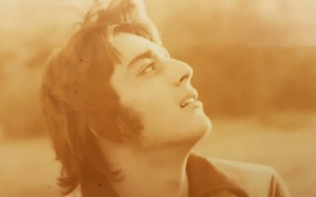 Priya Dutt Pens a Heartwarming Birthday Wish for Brother Sanjay Dutt