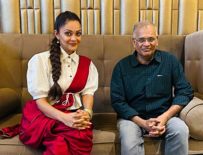Sheena Chohan Meets Legendary B. Jeyamohan, Writer of Her Tamil Debut Film - Arjunanin Allirani