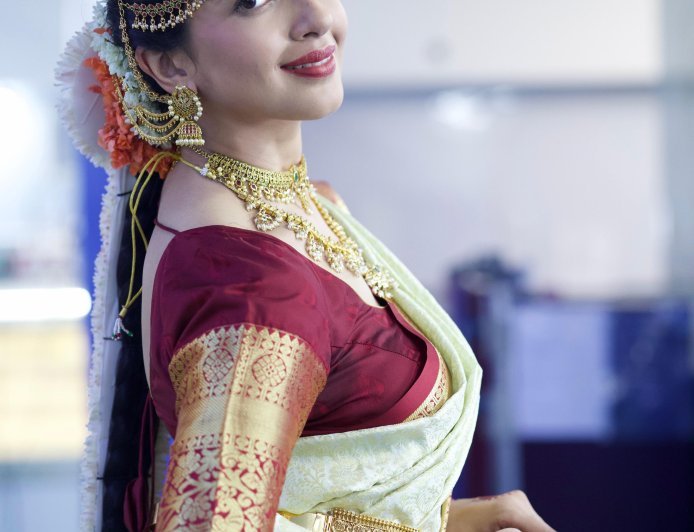 A Glimpse That Sparked Buzz: Kashika Kapoor Shines Ahead of “Caste” Release