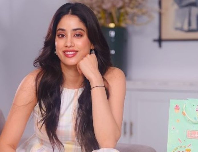 From Bollywood to Your Plate: Janhvi Kapoor Joins India's Great Mango Obsession