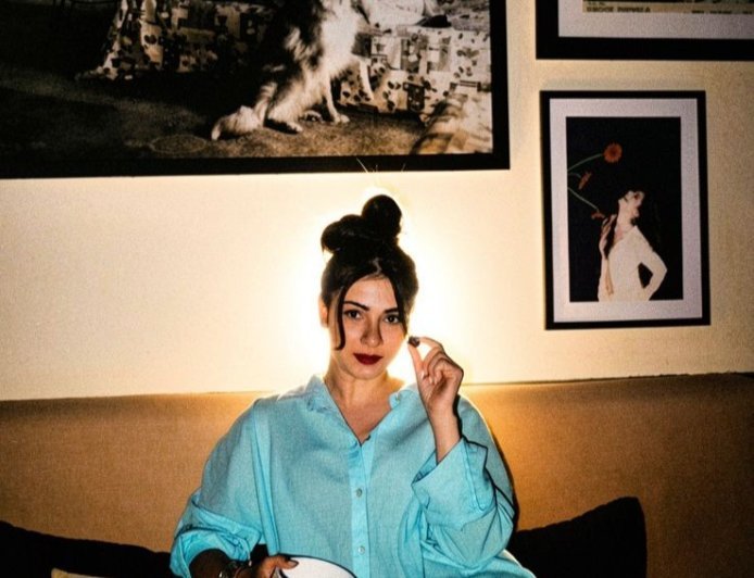 Tanisha Mukerji's Photos Pay Tribute to a Cinematic Dynasty