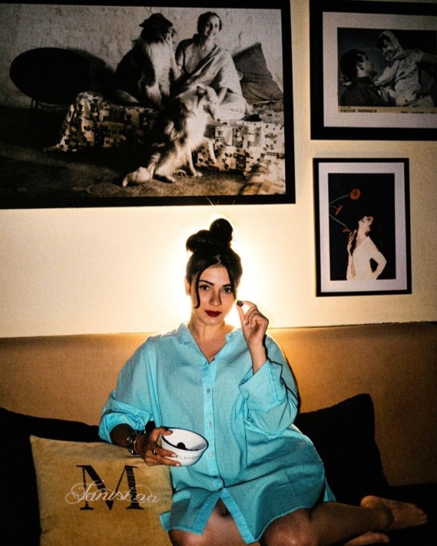 Tanisha Mukerji's Photos Pay Tribute to a Cinematic Dynasty