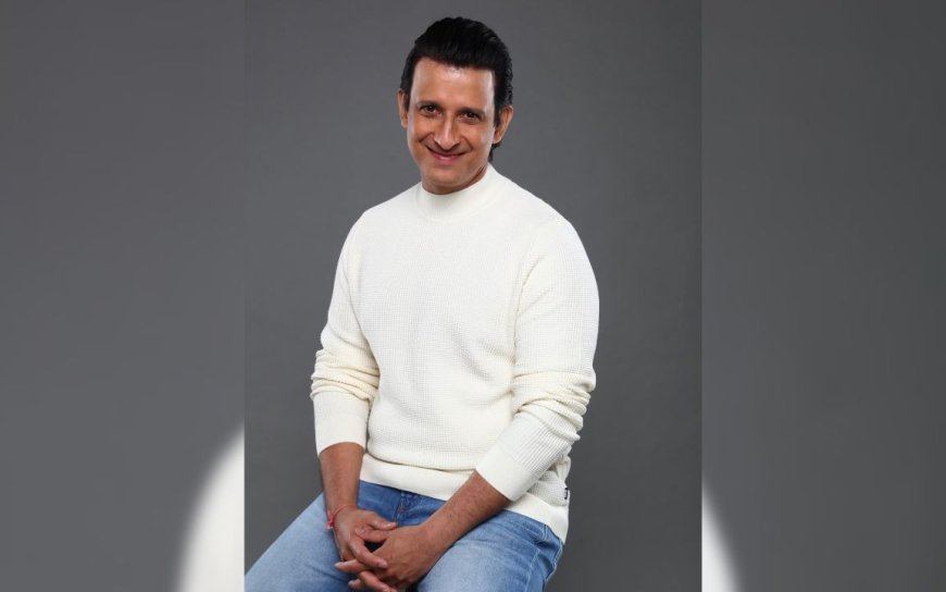 Sharman Joshi's Laxman Is Back: Actor Teases Big Things for 'Golmaal 5'